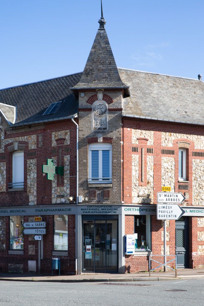 Pharmacie Louvel Yerville matériel médical orthopédie maintien à domicile